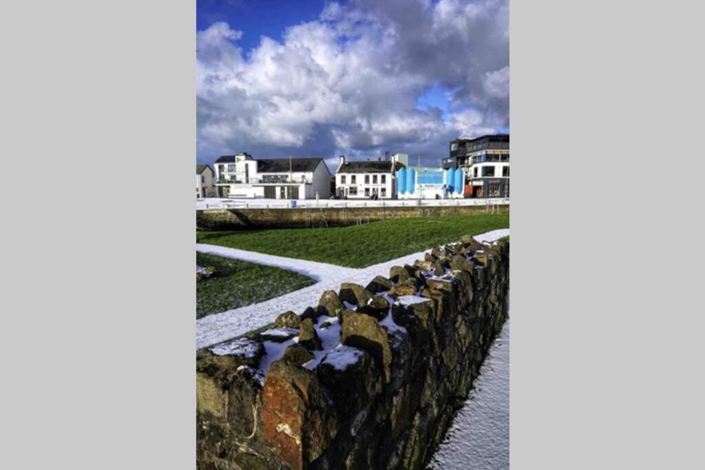 The Loft , Portrush Apartment Exterior photo